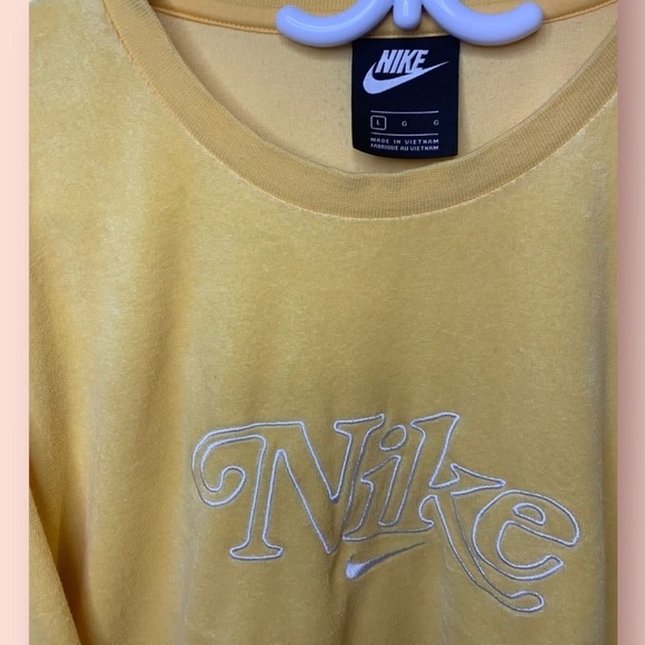 Nike Women’s Retro Femme French Terry Cropped Crew Sweatshirt, Size L - Picture 4 of 7